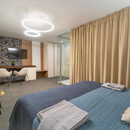 Hotel Zemplin Требишов Экстерьер фото
