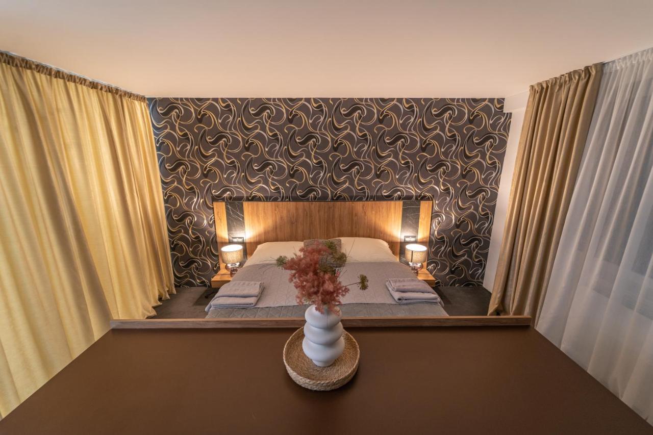 Hotel Zemplin Требишов Экстерьер фото